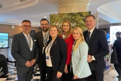 received_383187770382162