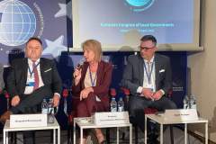 received_391684952570341